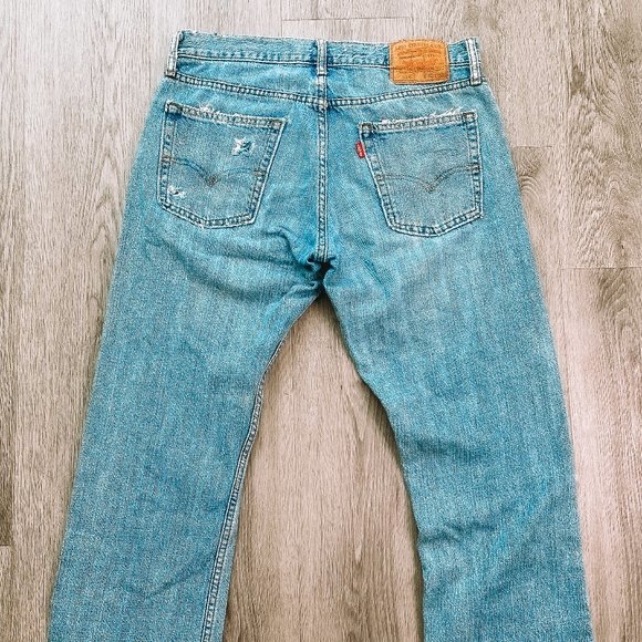 Levis 514 Distressed Light Wash Jean - Picture 8 of 10